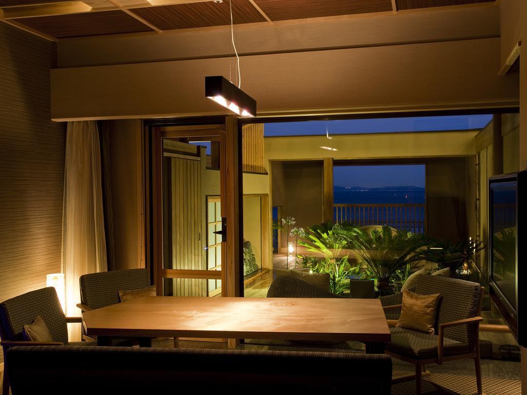 Hotel New Awaji Sumoto Extérieur photo