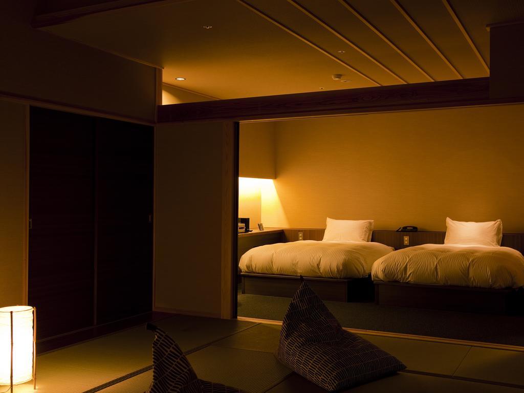 Hotel New Awaji Sumoto Extérieur photo